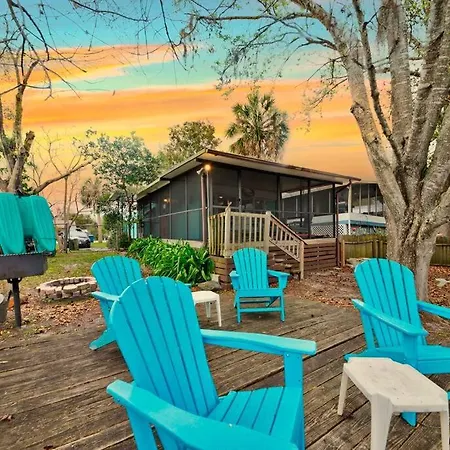 Mermaid Cove - Waterfront Home With Paddlecraft Direct Weeki Wachee River Access